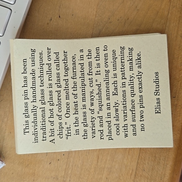 ELIAS handblown Glass Pin Brooch - Picture 2 of 2